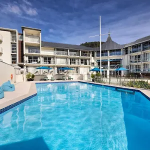 Edit Picton Hotel